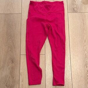 Athleta Ultimate stash pocket 7/8 leggings size M